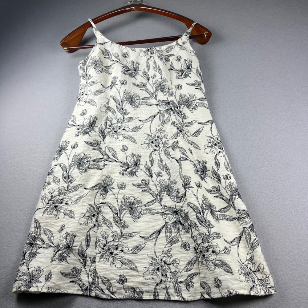 A New Day Floral Mini Dress Womens 8‎ Black White Smocked Back Lyocell Blend